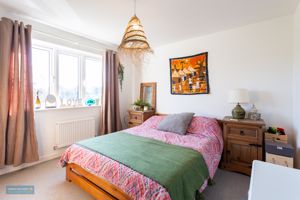 Bedroom- click for photo gallery